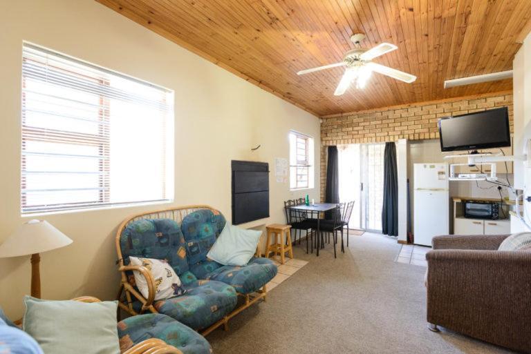 Albatross Beach Guest House 제프리스 베이 외부 사진