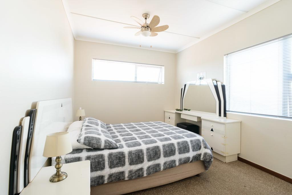 Albatross Beach Guest House 제프리스 베이 외부 사진