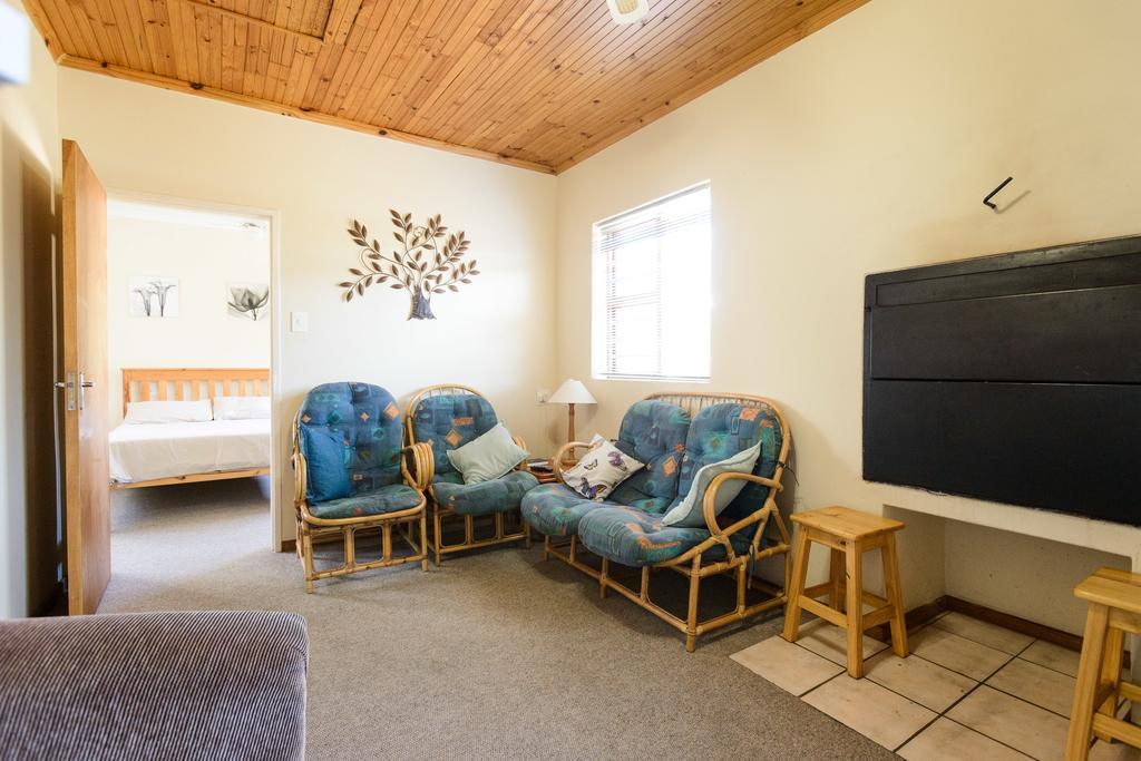 Albatross Beach Guest House 제프리스 베이 외부 사진